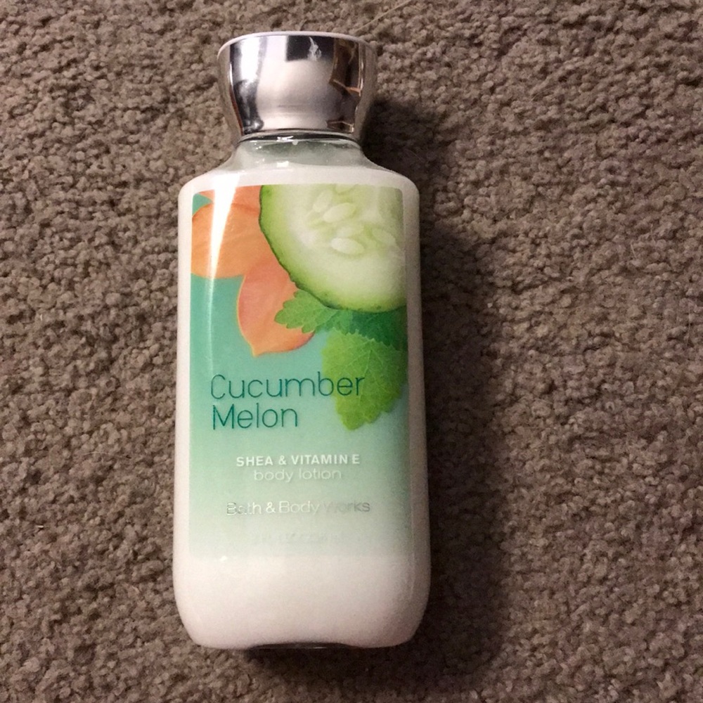 Bath and body works cucumber melon lotion